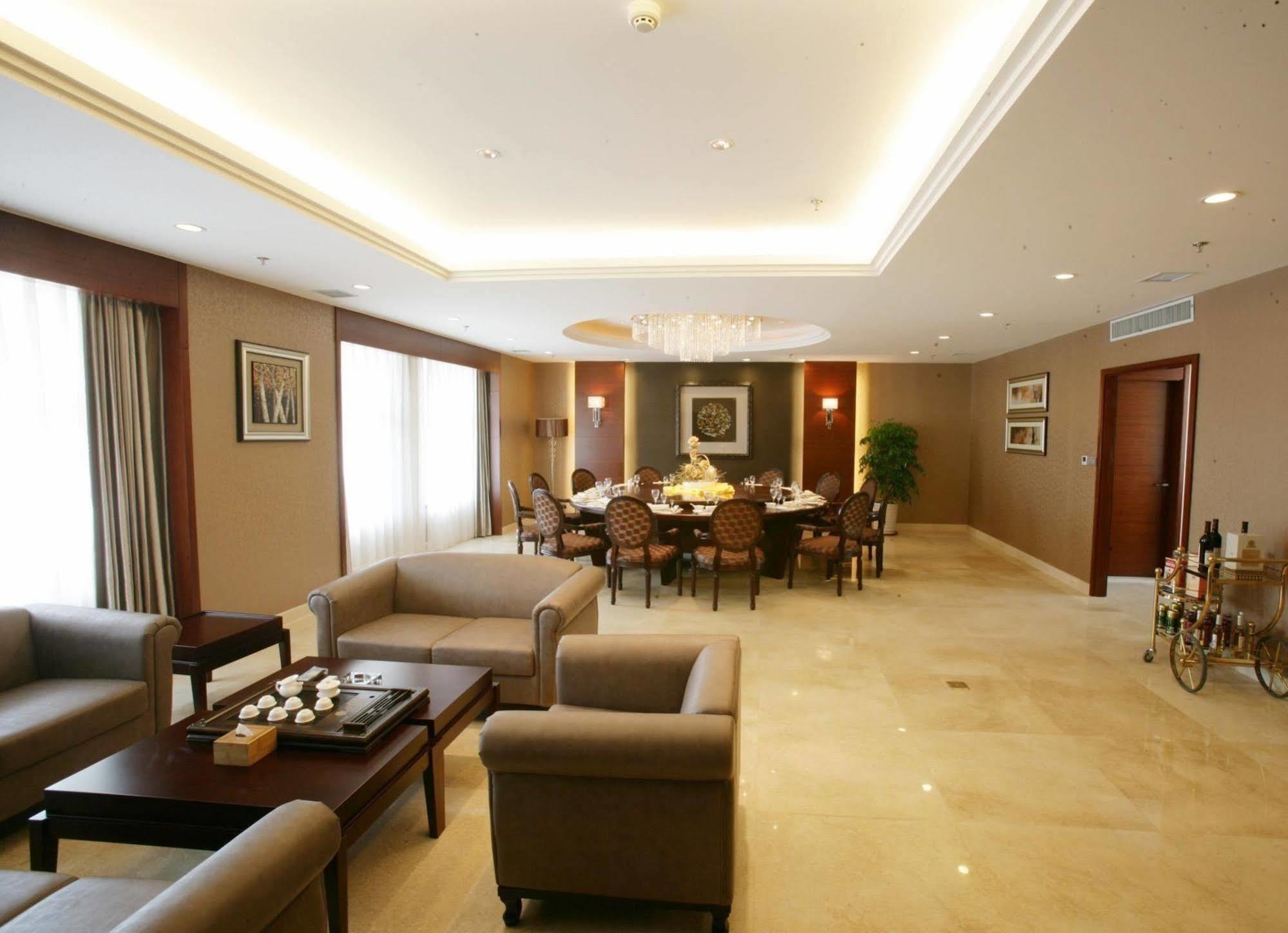 Changchun Jilin Ya Tai Hotel Bagian luar foto