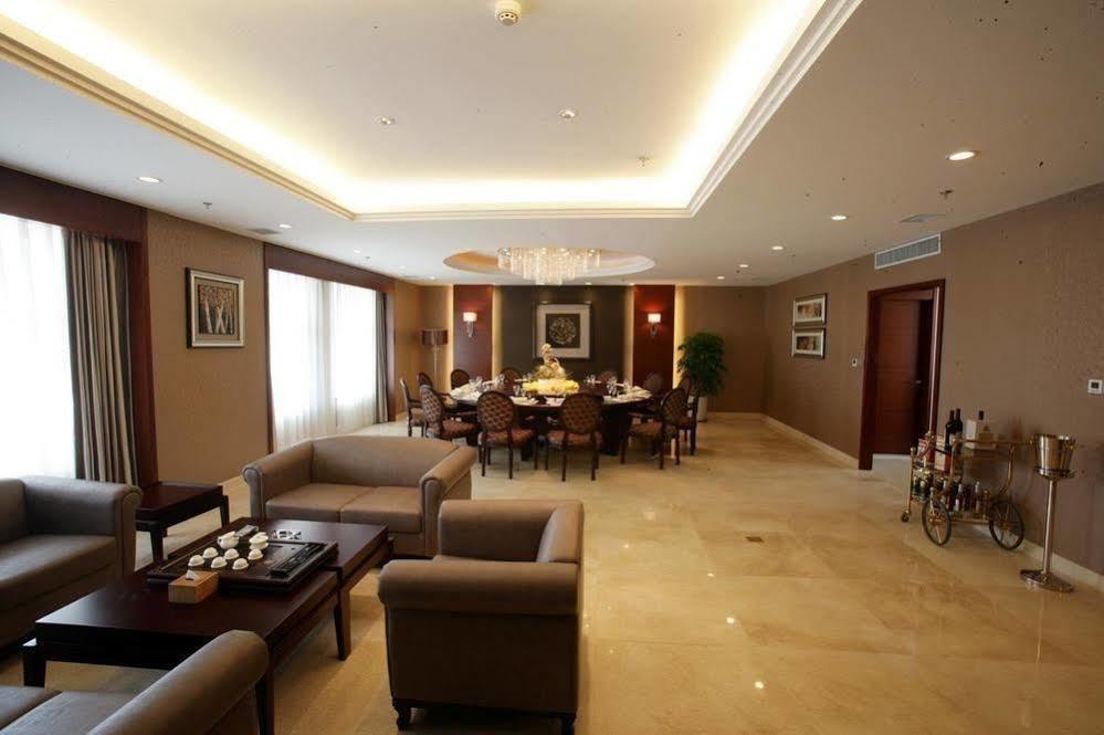 Changchun Jilin Ya Tai Hotel Bagian luar foto