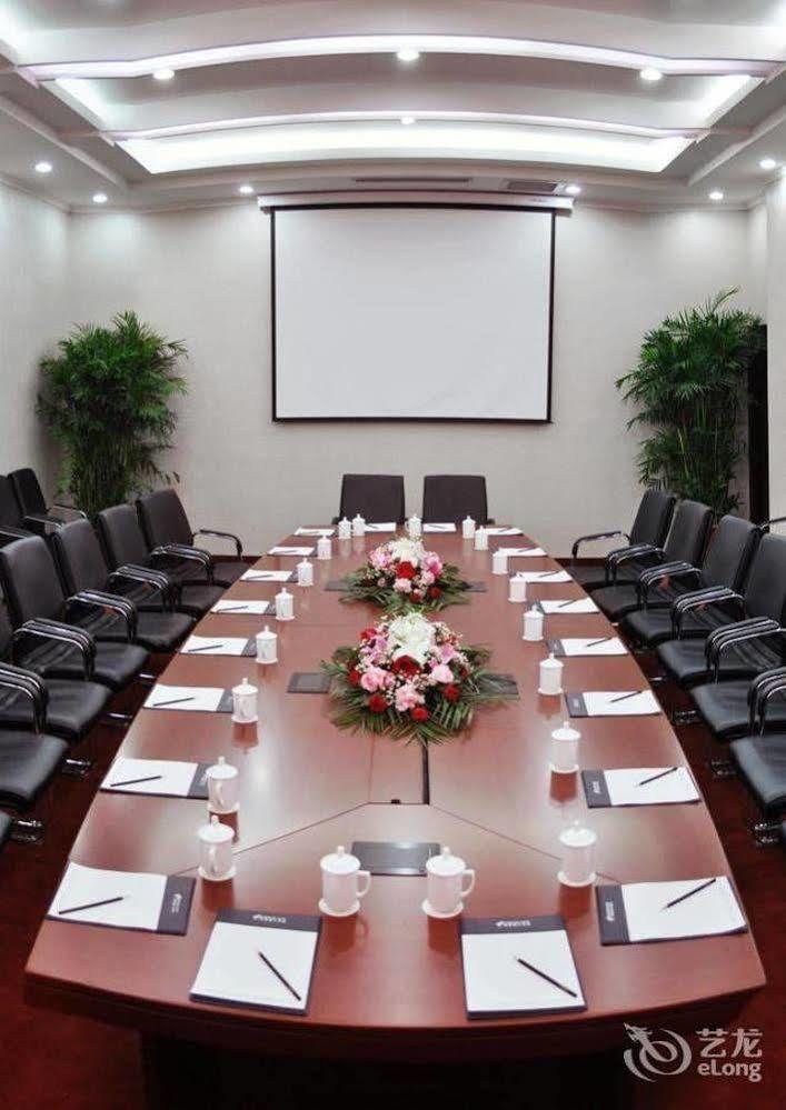 Changchun Jilin Ya Tai Hotel Bagian luar foto