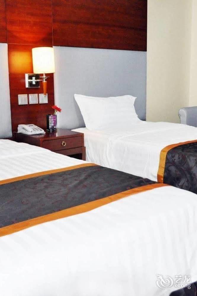 Changchun Jilin Ya Tai Hotel Bagian luar foto